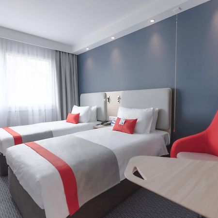 Holiday Inn Express Luzern-Neuenkirch By Ihg Rothenburg Eksteriør bilde
