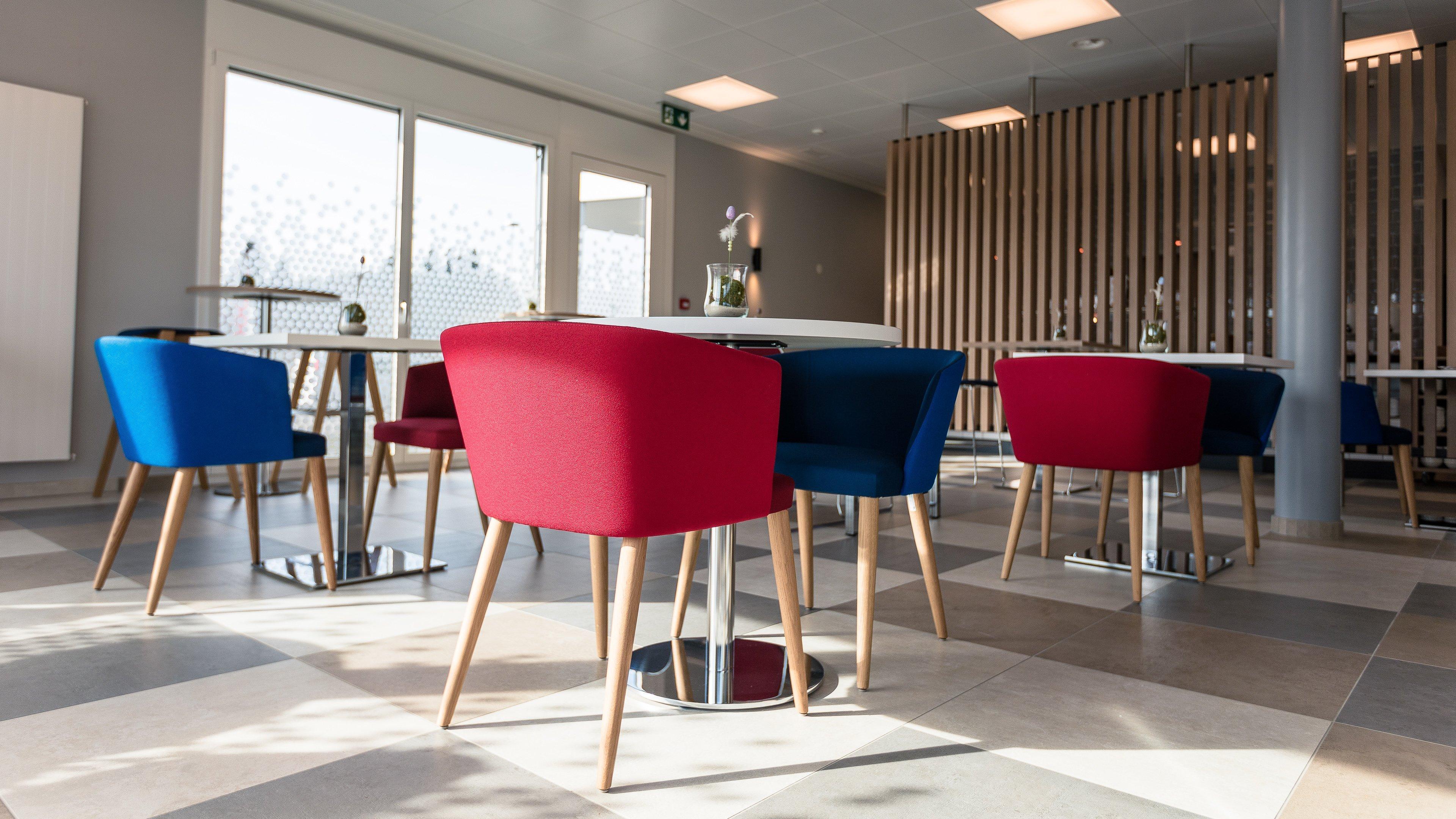 Holiday Inn Express Luzern-Neuenkirch By Ihg Rothenburg Eksteriør bilde