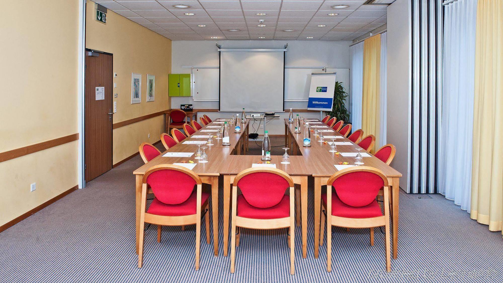 Holiday Inn Express Luzern-Neuenkirch By Ihg Rothenburg Eksteriør bilde